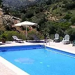 Molino Cuatro Paradas 2* 贝纳奥亚恩