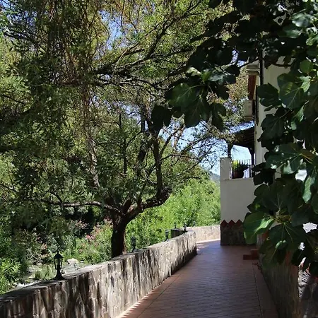 Molino Cuatro Paradas Hotel