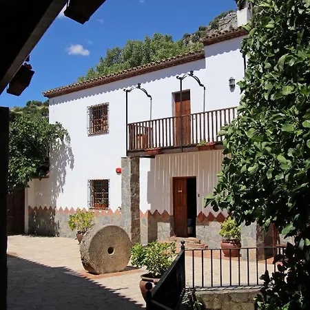 Molino Cuatro Paradas Hotel 2*